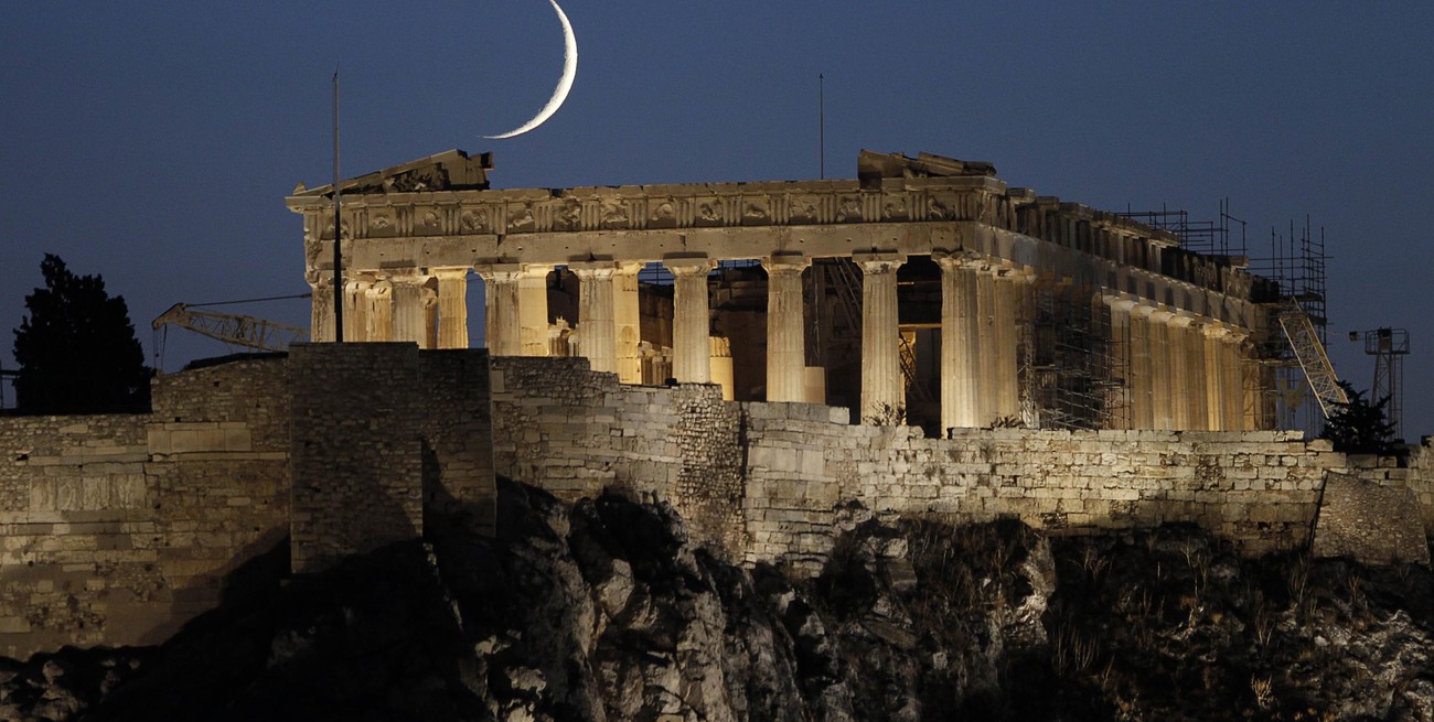El papa Francisco devolverá a Grecia tres fragmentos del Partenón
