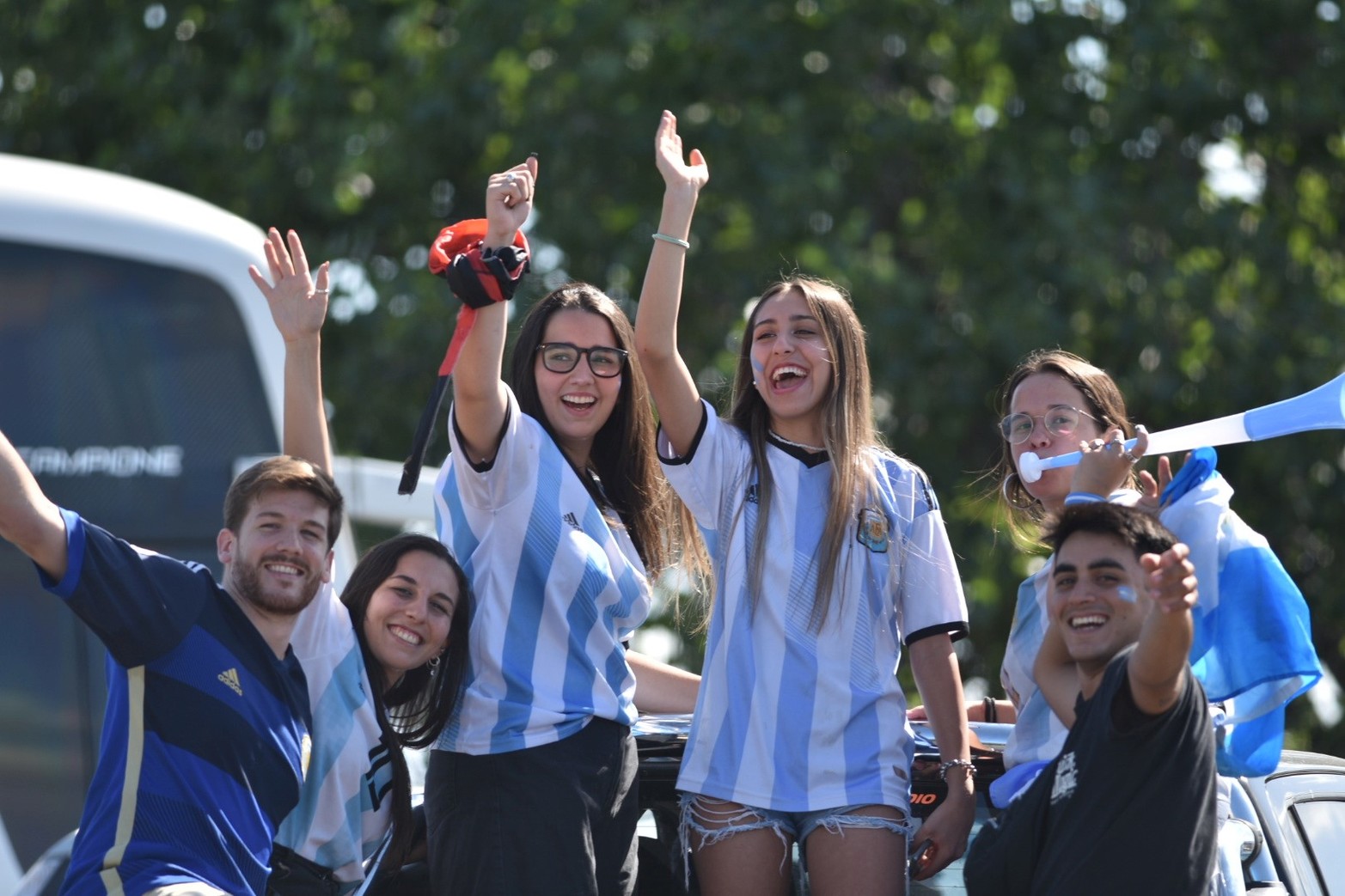 Los festejos en Santa Fe. Argentina campeón mundial luego de 36 años. Foto Manuel Fabatía
