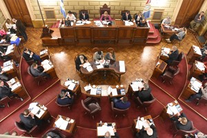 El clima del PJ en el Senado fue uno con Sain en funciones (en dos Poderes) y otro con el ex ministro y ex titular del Organismo de Investigaciones del MPA fuera de acción. Ahora la justicia revisa su gestión pero eso no afecta la relación entre legisladores justicialistas de tres bancadas. Crédito: Luis Cetraro