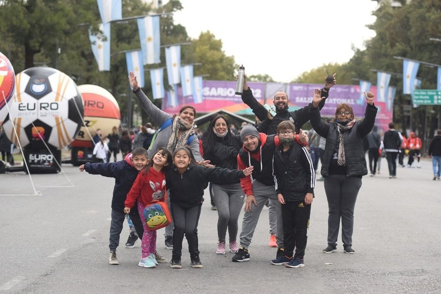 La familia fue protagonista en la gran fiesta deportiva que se vivió en el Parque Independencia.  Crédito: Gentileza.
