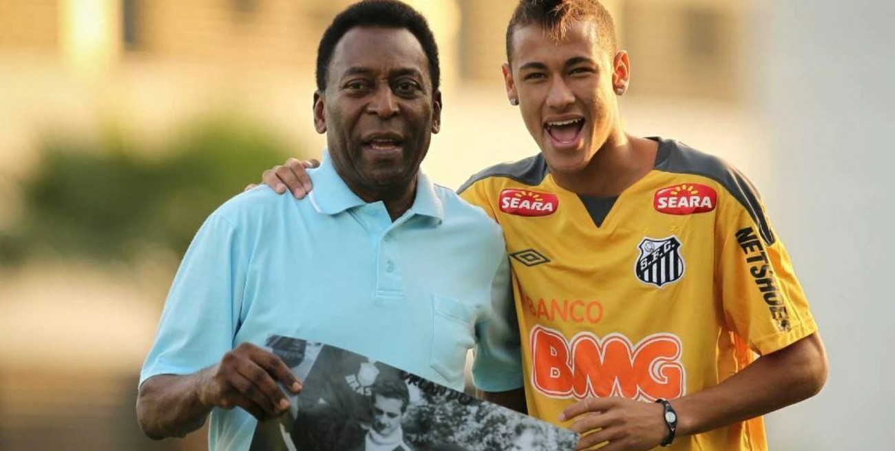 El homenaje de Neymar para Pelé: "Convirtió al fútbol en arte"