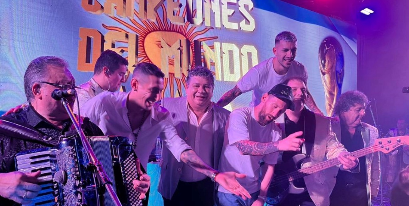 Messi, Di María y Paredes en un festejo íntimo de campeones en Rosario al ritmo de Los Palmeras