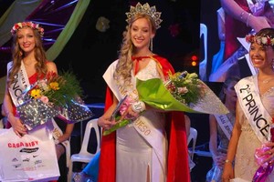 La tradicional elección de la Reina es uno de los condimentos especiales y este año está previsto para las 22 horas con la apertura de la fiesta, ante un número importante de candidatas que llegan representando  a distintas localidades y ciudades del provincia. Foto: Archivo