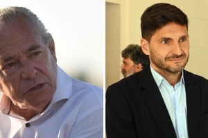 Mario Barletta y Maximiliano Pullaro, un cafecito en bulevar. Créditos: Guillermo Di Salvatore y Manuel Fabatía