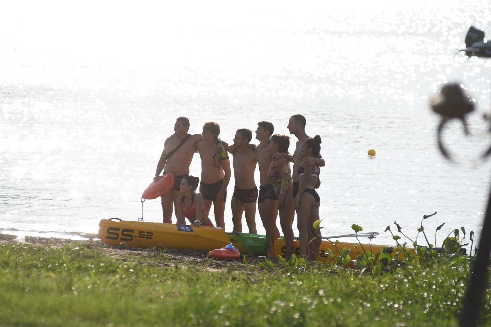 Tarde de playa en el balneario Costanera Este. Foto: Manuel Fabatía
