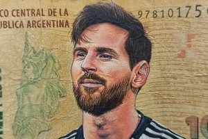 "Ojalá algún día lo vea o que sepa que lo pinté. Y si llegara a pasar eso, se lo regalaría", dijo el artista