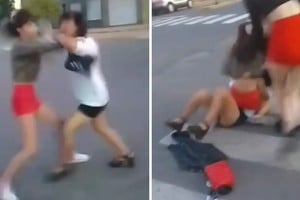 Brutal pelea entre dos chicas en la localidad del departamento General López.