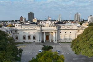 El Palacio Legislativo alberga los recintos de las dos cámaras, actoras indispensables a la hora de sancionar una ley. Crédito: Fernando Nicola