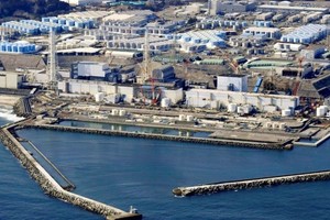 Una vista aérea muestra los tanques de almacenamiento de agua tratada en la planta de energía nuclear Fukushima. Créditos: Kyodo/Reuters.
