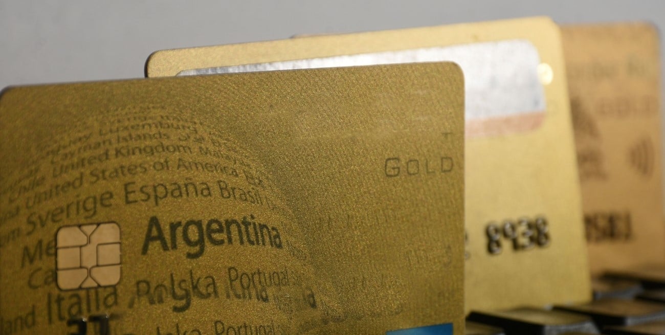 Las estaciones de servicio argentinas dejarán de cobrar con tarjetas de crédito