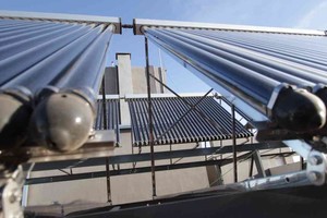 Integrantes del IDSR están visitando los hogares de algunos vecinos y vecinas que accedieron al reintegro, para conocer y evaluar las experiencias en el proceso administrativo de la instalación y uso del equipamiento. Foto: Archivo