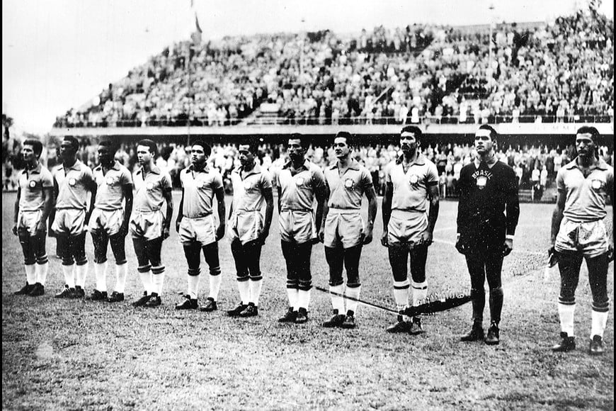 Garrincha y el equipo campeón del mundo de 1958. Crédito: AFP.