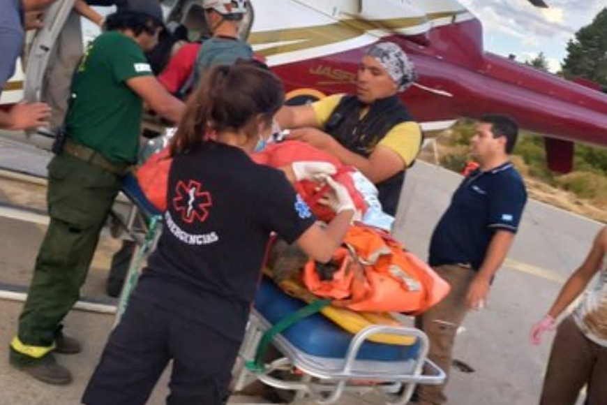 En el Parque Nacional Nahuel Huapi una pareja fua arrastrada y debieron ser evacuados