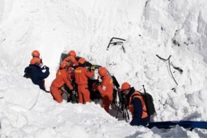 Los rescatistas salvaron a 53 sobrevivientes, cinco de ellos gravemente heridos.