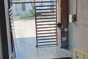 La inseguridad golpea a la zona, días atrás fue asaltada una heladería ubicada en la esquina.