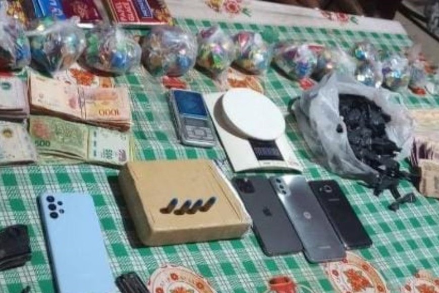 Estupefacientes y elementos secuestrado durante el procedimiento