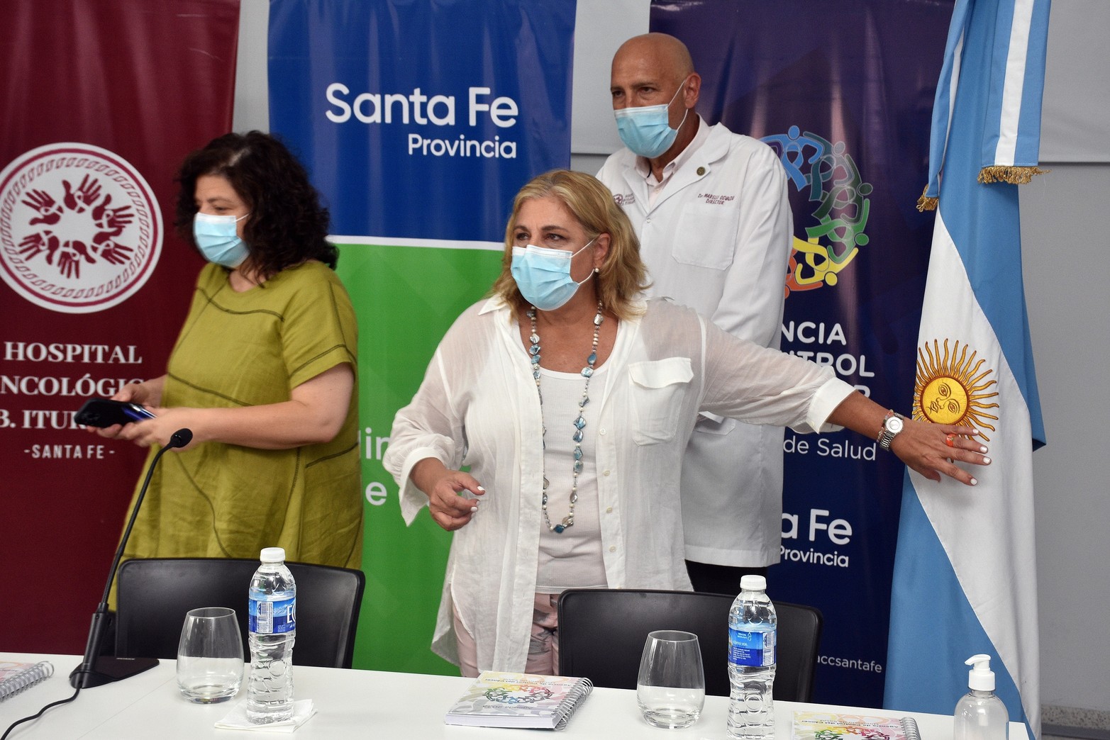 Vizzotti con Martorano en Santa Fe. La ministra de Salud nacional Carla Vizzotti estuvo el miércoles en la ciudad y, entre otras actividades, recorrió un centro logístico de vacunas que quedará habilitado en los próximos días.