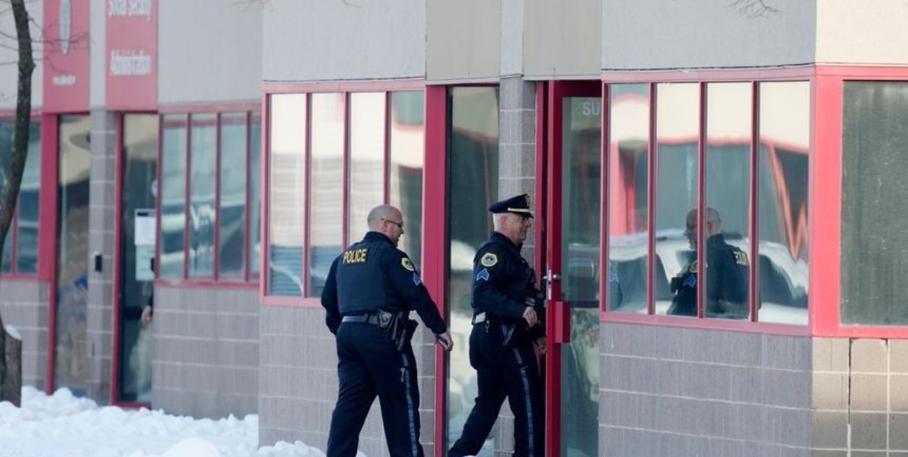 Estados Unidos: dos muertos y un herido grave tras un tiroteo en una escuela de Iowa