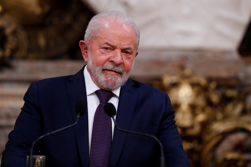 Brazil's President Luiz Inacio Lula da Silva attends a bilateral agreement signing ceremony with Argentina's President Alberto Fernandez (not pictured), during Lula da Silva's first official visit abroad since his inauguration, at the Casa Rosada presidential palace in Buenos Aires, Argentina, January 23, 2023. REUTERS/Agustin Marcarian