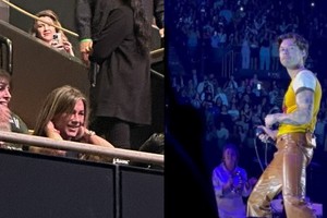 Jennifer Aniston asistió al show de Harry Style en Los Ángeles en medio de los rumores de conquista.