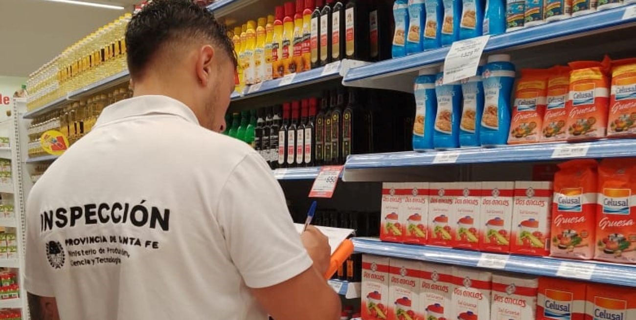 Precios Justos: el gobierno de Santa Fe monitorea el programa en los supermercados