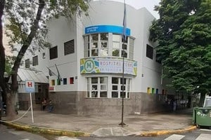 El menor fue trasladado al Hospital San Roque de Gonnet donde se constataron las lesiones