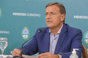 Rodolfo Suárez, gobernador de Mendoza.