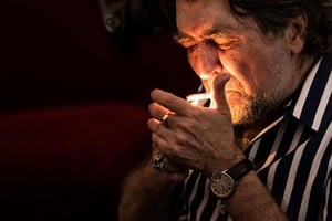 A sus 73 años, Joaquín Sabina es uno de los artistas españoles más conocidos internacionalmente. El documental de Aranoa revela aspectos desconocidos de su figura. Foto: BTF Media, Reposado Producciones, Sony Music España