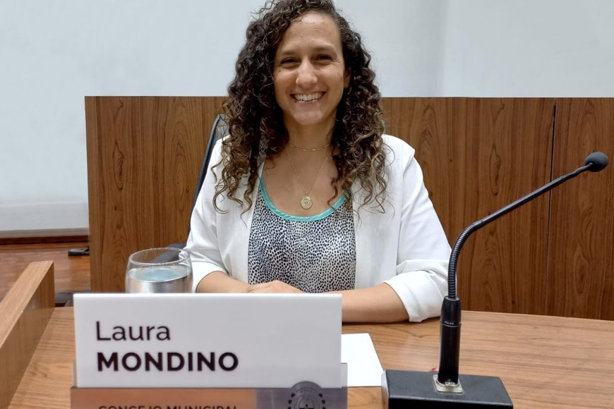 La iniciativa es de la concejala Laura Mondino y las estatuillas se entregan en el marco del 8 de Marzo.