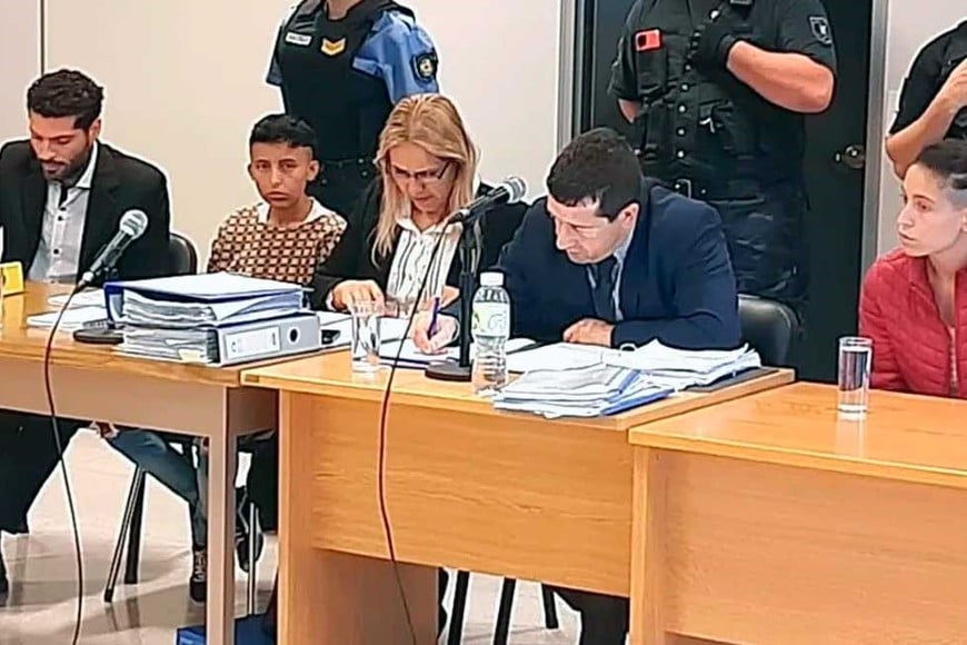 Jury jueza otorgo tenencia a la madre de lucio dupuy