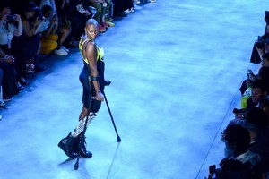 Mama Cox en las pasarelas. Crédito: The New York Times