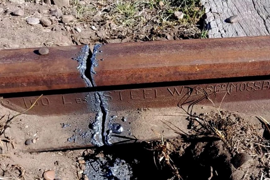 Entre el material sustraído hay también cientos de durmientes y tirafondos.