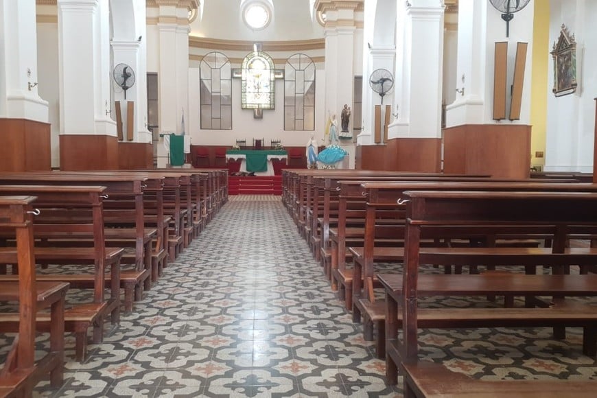 "La otra puerta del infierno está ubicada, casualmente, justo debajo de la iglesia", describe Basso en su relato. Crédito: El Litoral.