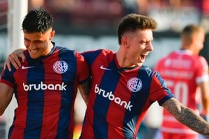 El festejo del gol que le dio la victoria para los de Insúa. Crédito: Eliana Obregón / Télam