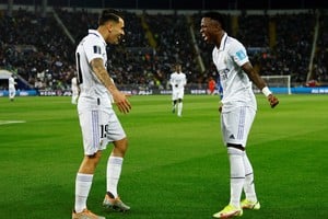 Soccer Football - FIFA Club World Cup - Final - Real Madrid v Al Hilal - Prince Moulay Abdellah Stadium, Rabat, Morocco - February 11, 2023 
Real Madrid's Vinicius Junior celebrates scoring their fifth goal with Dani Ceballos REUTERS/Susana Vera