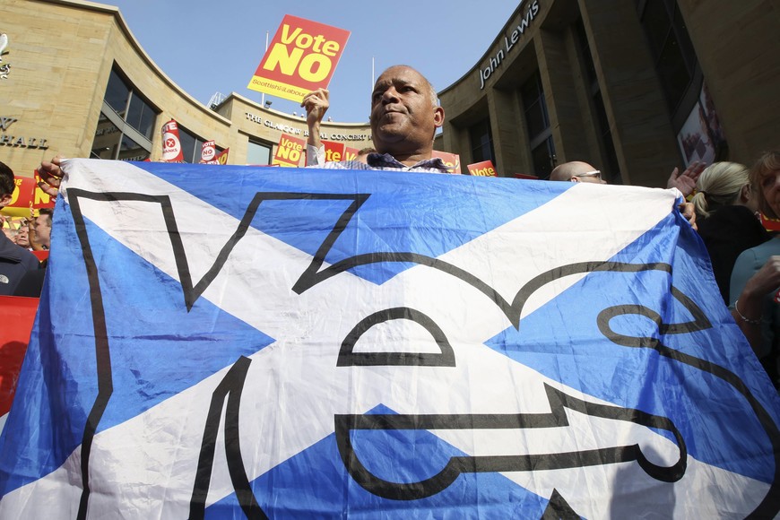 Manifestaciones a favor de la separación de Escocia en 2014. Crédito: Paul Hackett / Reuters