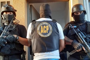 Un detenido por "tenencia indebida de arma de fuego". Crédito: Agencia de Control Policial