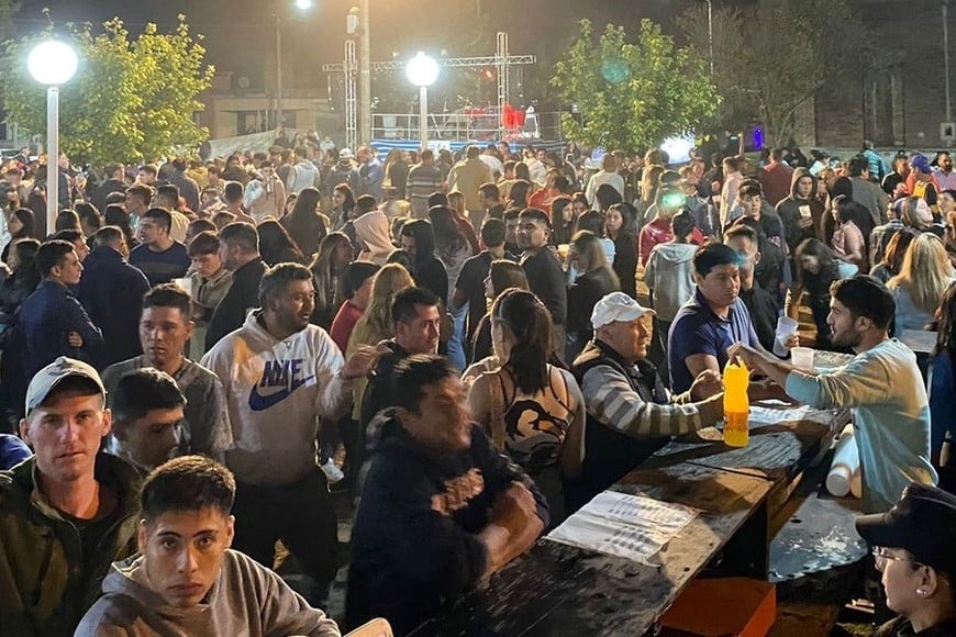 “Cómo vamos a volver… si nunca nos fuimos”. Esa frase resonó muy fuerte en San Fabián el fin de semana.