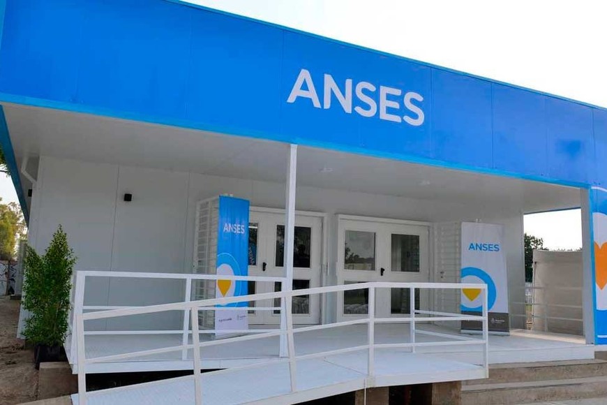 Los docentes jubilados y los docentes universitarios tendrán cuatro aumentos en el año.