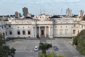 La Legislatura suspendió al fiscal de San Jorge. Crédito: Fernando Nicola