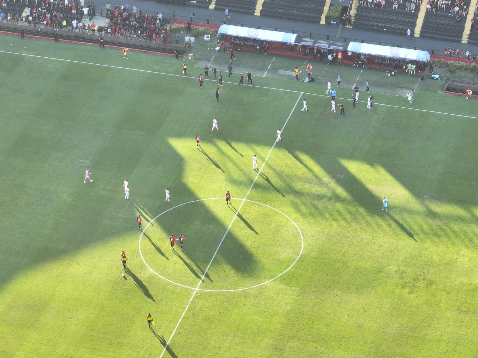 Con el debut de Pipo Gorosito, Colón empató en su cancha 1 a 1 con Huracán