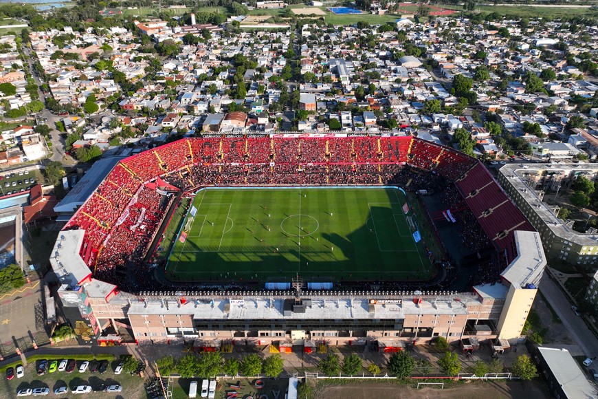 En imágenes: Colón vs. Huracán desde el drone de El Litoral
