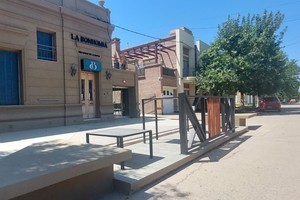 El proyecto comunal, incluye la colocación de nuevas dársenas enfrente de bares y lugares específicos, que contemplan la presencia de mucha gente".