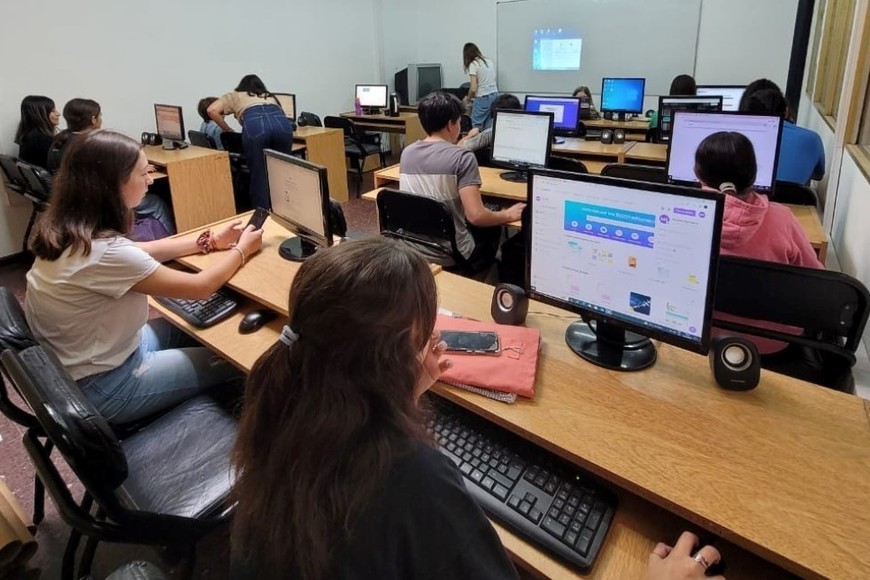 Los talleres de informática también se llenaron de pibes.