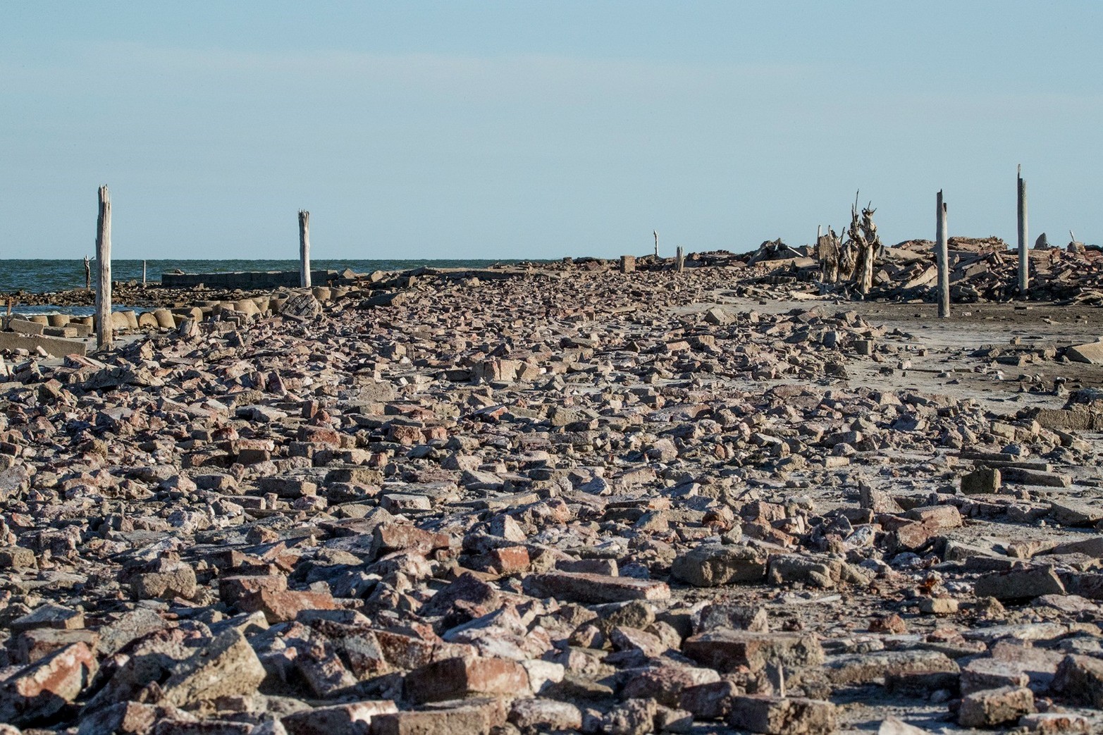 Las ruinas del viejo Miramar al descubierto. Crédito: Diego Dadone