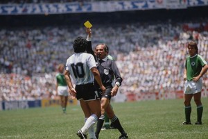 En la cúspide de su carrera, dirigió la final del Mundial de México 1986 en la que Argentina se consagró campeón del mundo por segunda vez en su historia.