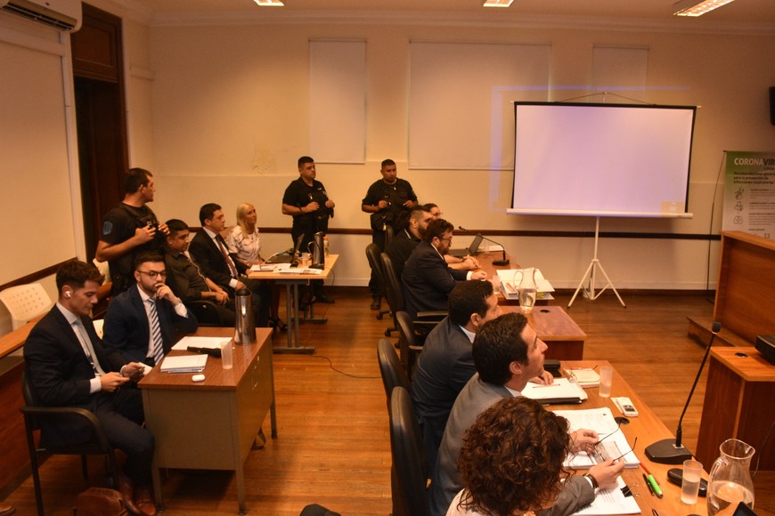 Debido a la gran cantidad de testigos, se prevé que las declaraciones finalicen recién la próxima semana, tras lo cual las partes alegarán y se conocerá la fecha del veredicto. Crédito: Flavio Raina.