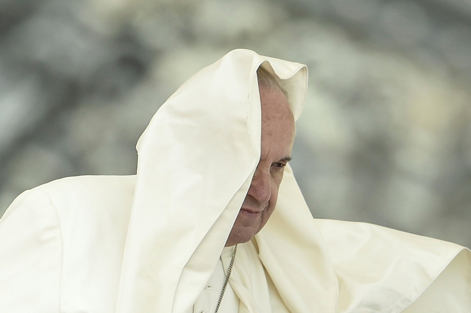 El Papa Francisco dirige su Audiencia Jubilar especial en la Plaza de San Pedro en el Vaticano el 9 de abril de 2016. 