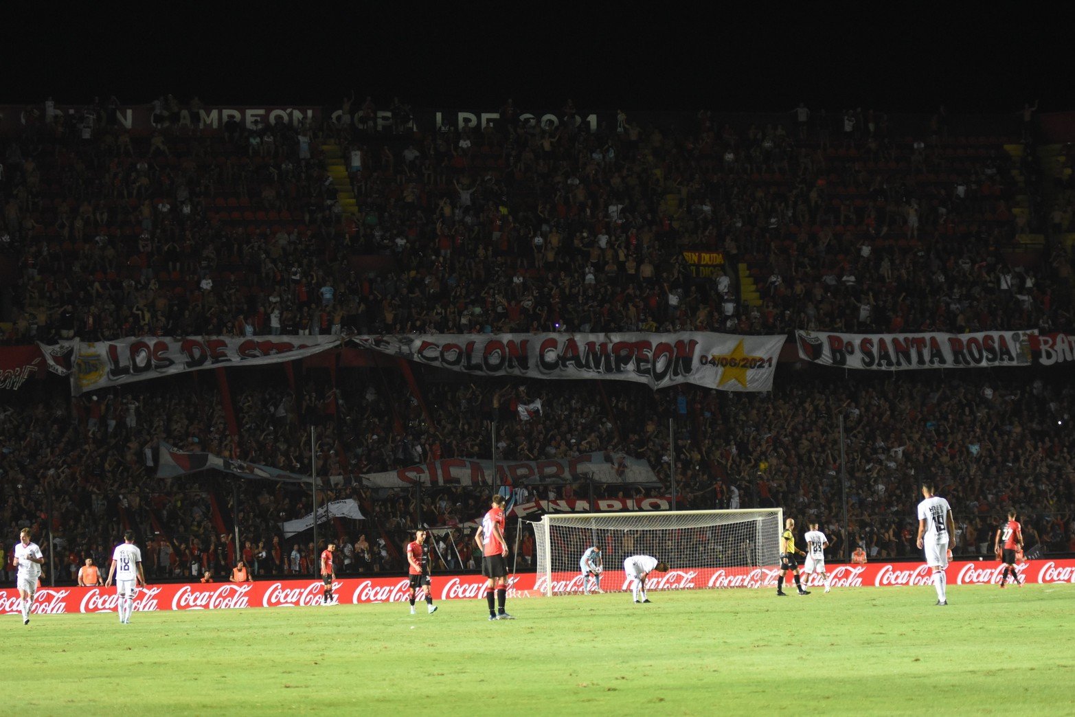 El Colón de Néstor Raúl Gorosito busca su primera alegría en el Cementerio de los Elefantes, desde las 21 de este lunes recibe al Newell's del "Gringo" Heinze.