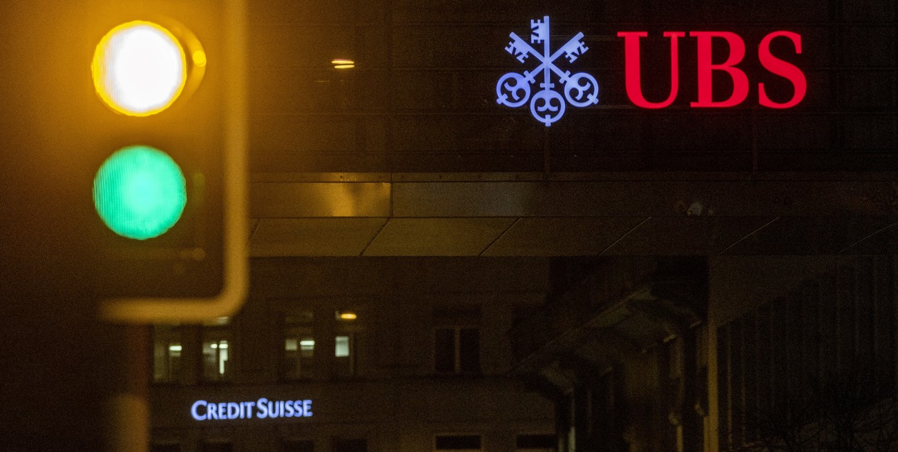 UBS acordó comprar Credit Suisse por más de tres mil millones de dólares
